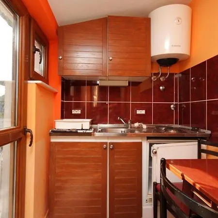 With A Parking Space Stinjan, - 7253 Pula