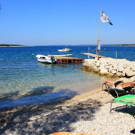 With A Parking Space Stinjan, - 7253 Pula