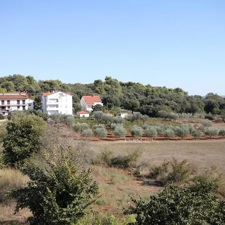 With A Parking Space Stinjan, - 7253 Pula