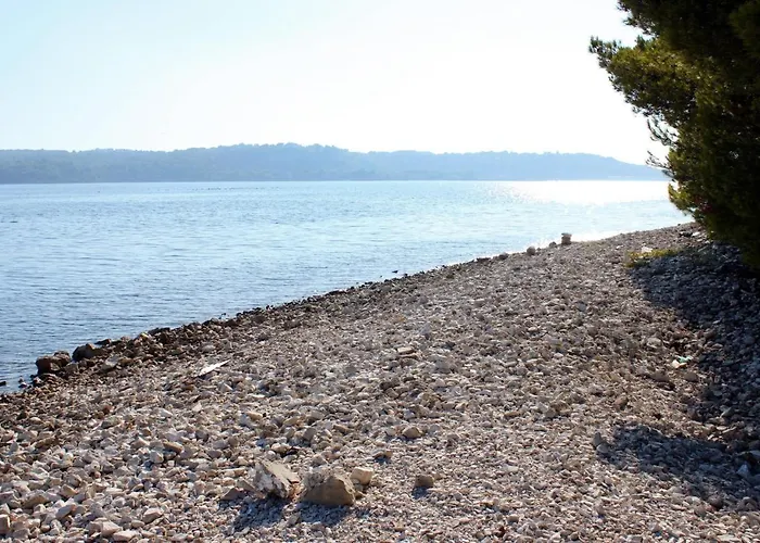 With A Parking Space Stinjan, - 7253 *