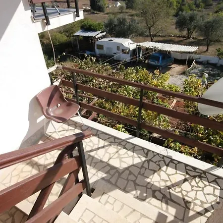 With A Parking Space Stinjan, - 7253 شقة