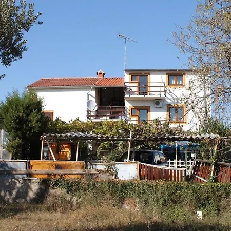 With A Parking Space Stinjan, - 7253 شقة *