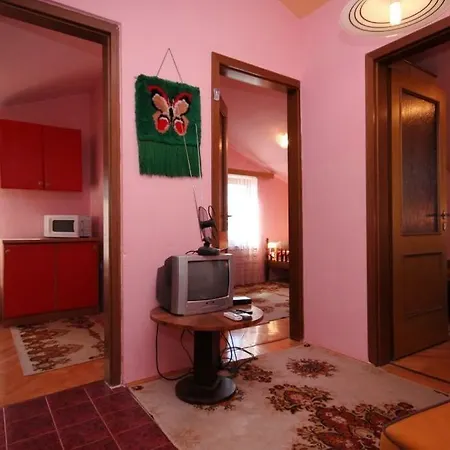 شقة With A Parking Space Stinjan, - 7253 *