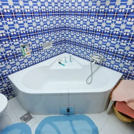 With A Parking Space Stinjan, - 7253 شقة